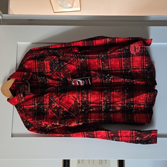 Anniversary Edition - Angry Minnow Wonder Woman Distressed Flannel - Picture 4 of 8